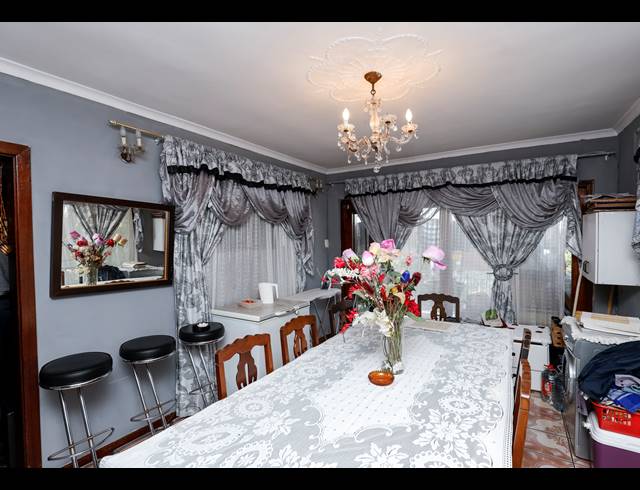 5 BEDROOM FREEHOLD FOR SALE IN PALMIET